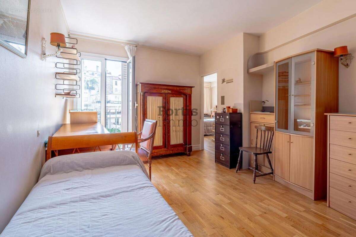 Appartement à PARIS-5E