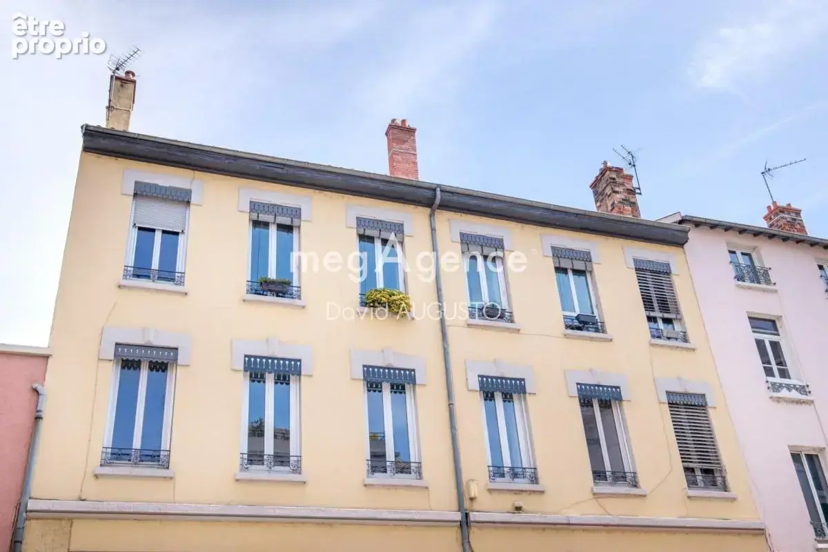 Beau duplex 2 ème et dernier etage, metro j.jaurès, 3 chambres, cave et grenier - photo 9