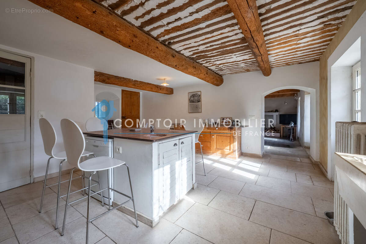 Maison à ROBION