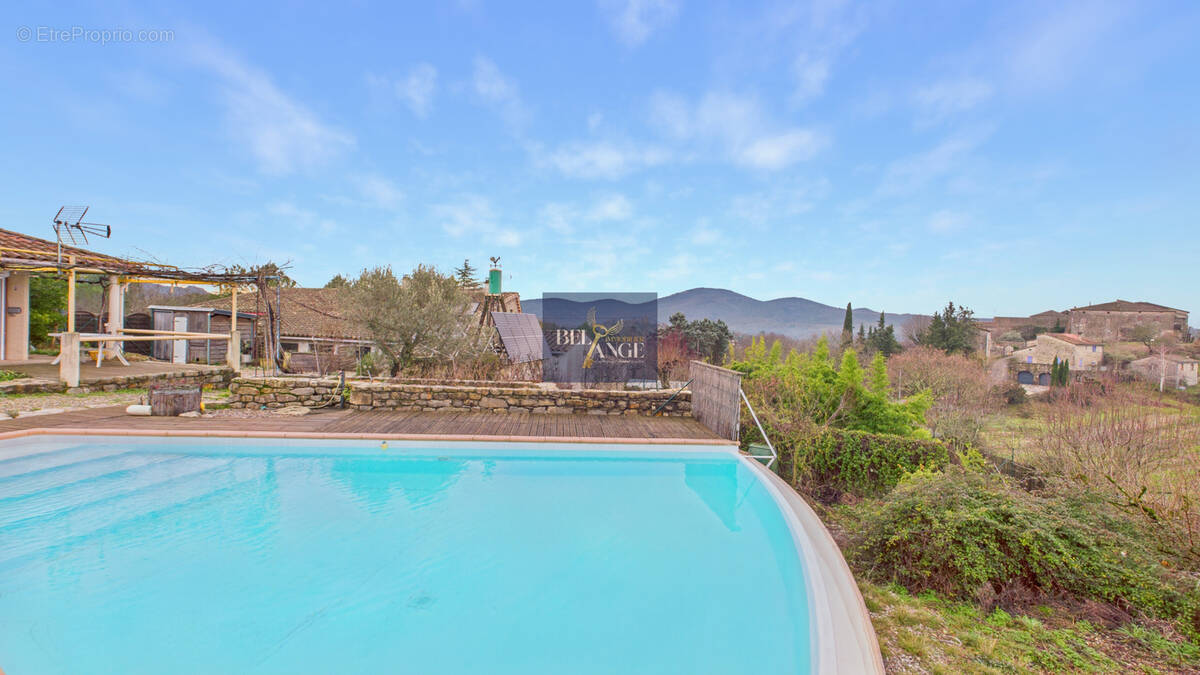 Maison à SAINT-ANDRE-DE-CRUZIERES