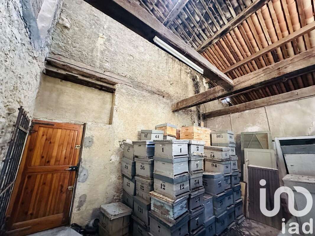 Photo 5 - Parking à PORTEL-DES-CORBIERES