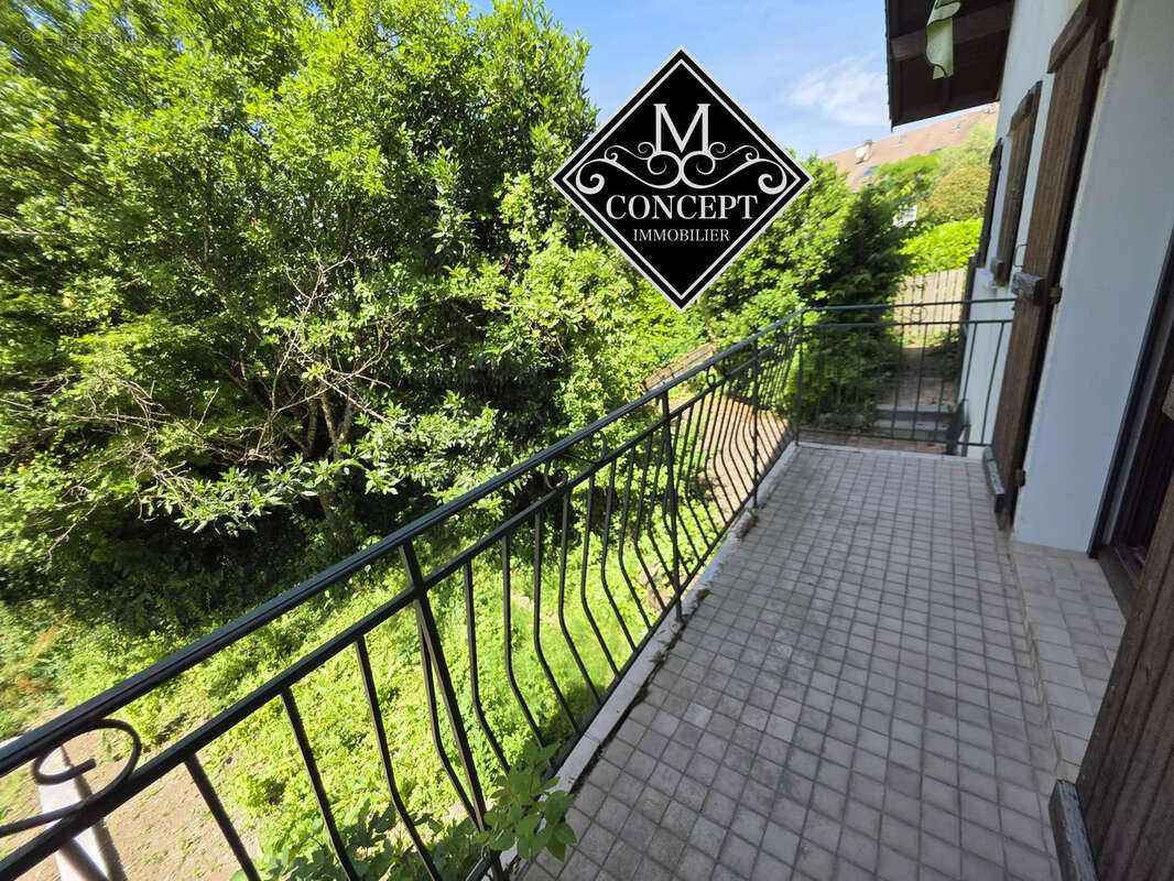 Appartement à QUINTAL
