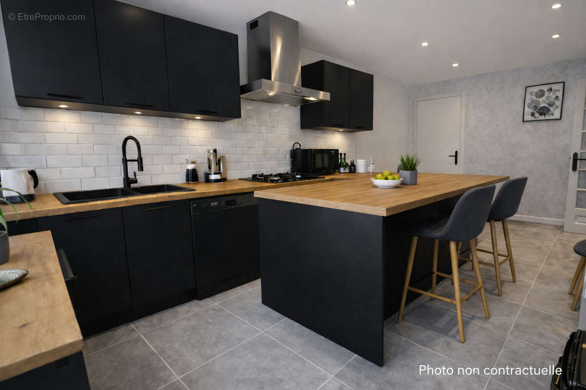 Maison à NEUVILLE-SAINT-REMY