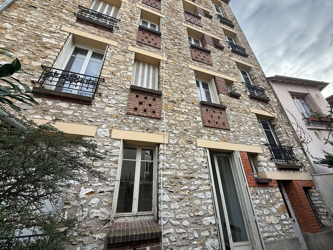 Appartement à ENGHIEN-LES-BAINS