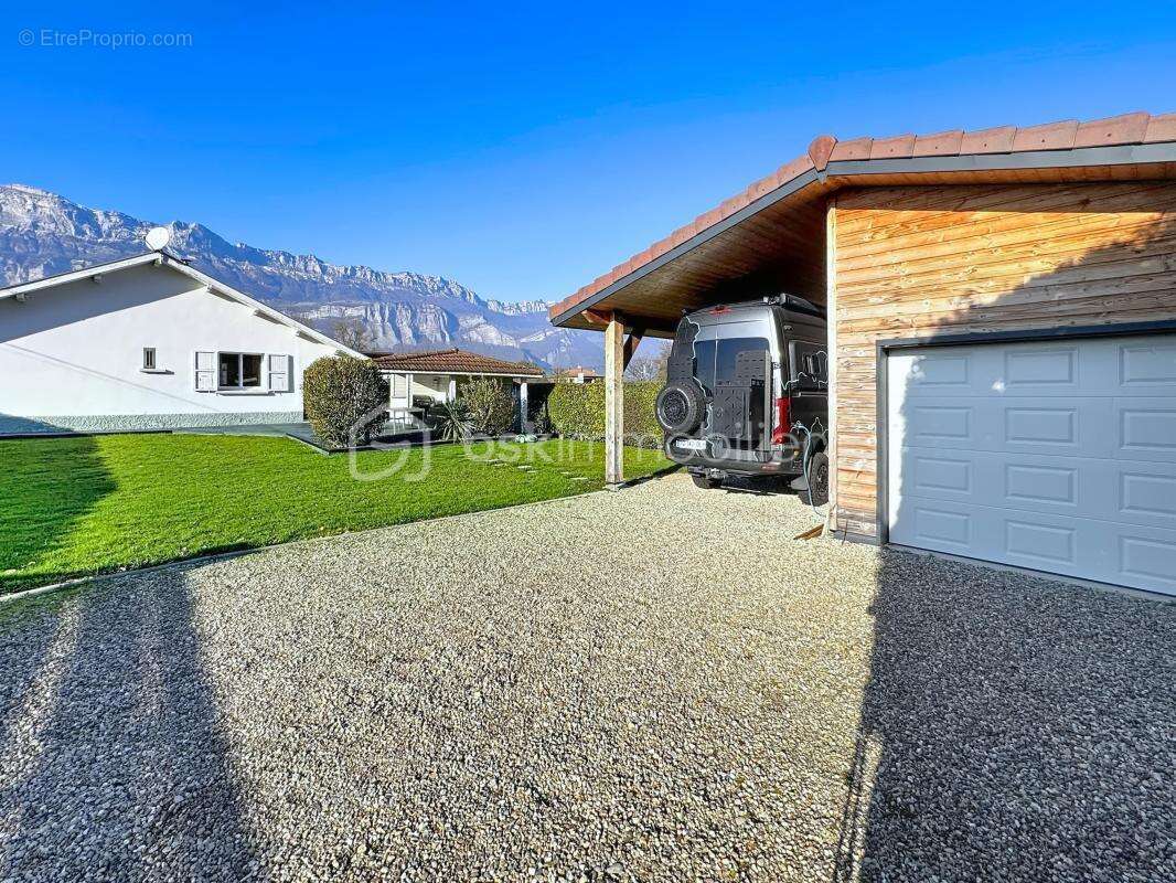 Maison à LE CHAMP-PRES-FROGES