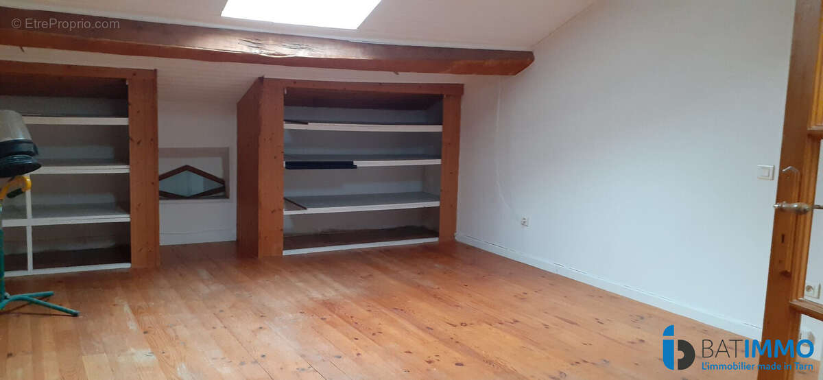 Appartement 100 m² à Cagnac-Les-Mines  - photo 8