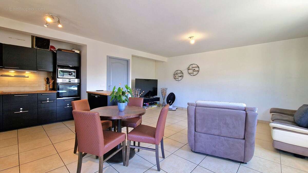 Appartement à VIVIERS-DU-LAC