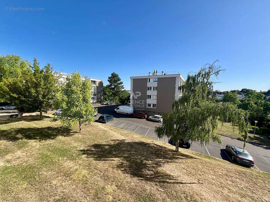 Appartement à CARRIERES-SUR-SEINE