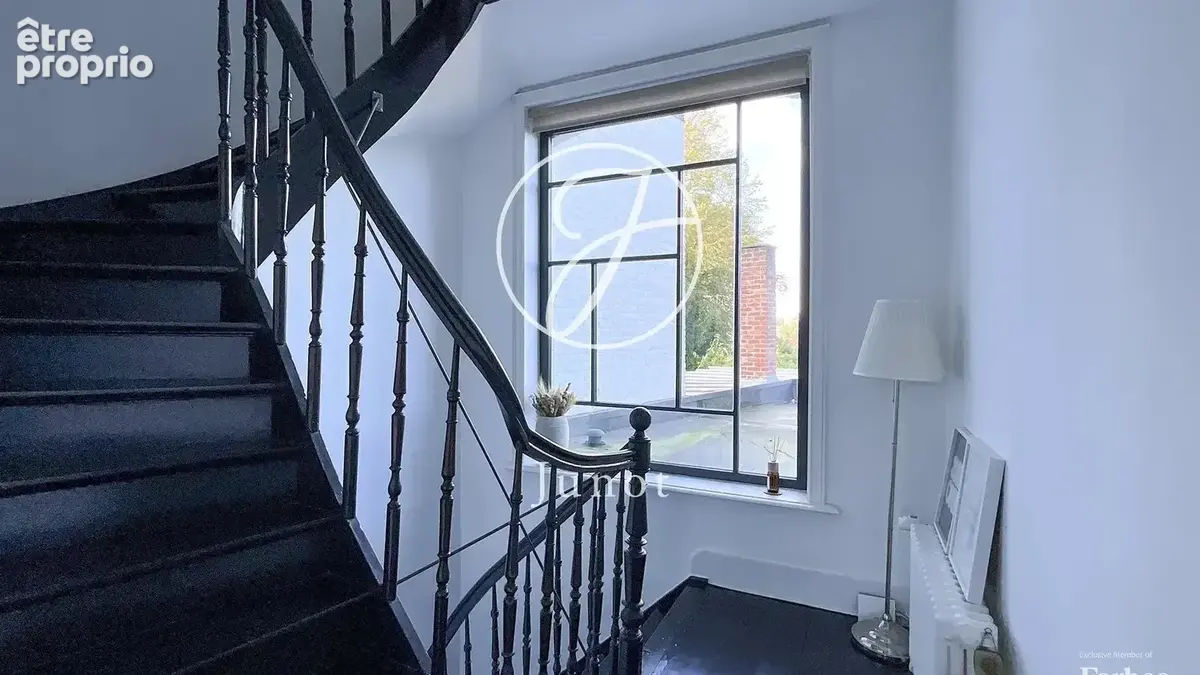 Mouvaux – Maison de maître – 6 pièces – 158m² habitables – 4 chambres – Terrasse – Jardin – Garage - photo 5