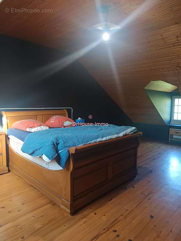 Maison à SAINT-PIERRE-DU-REGARD