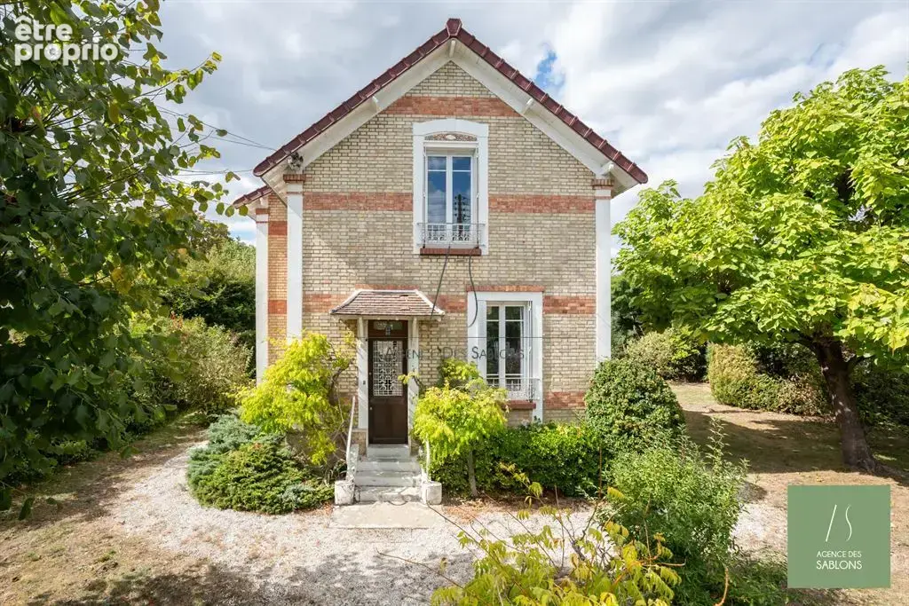 Maison à LE VESINET