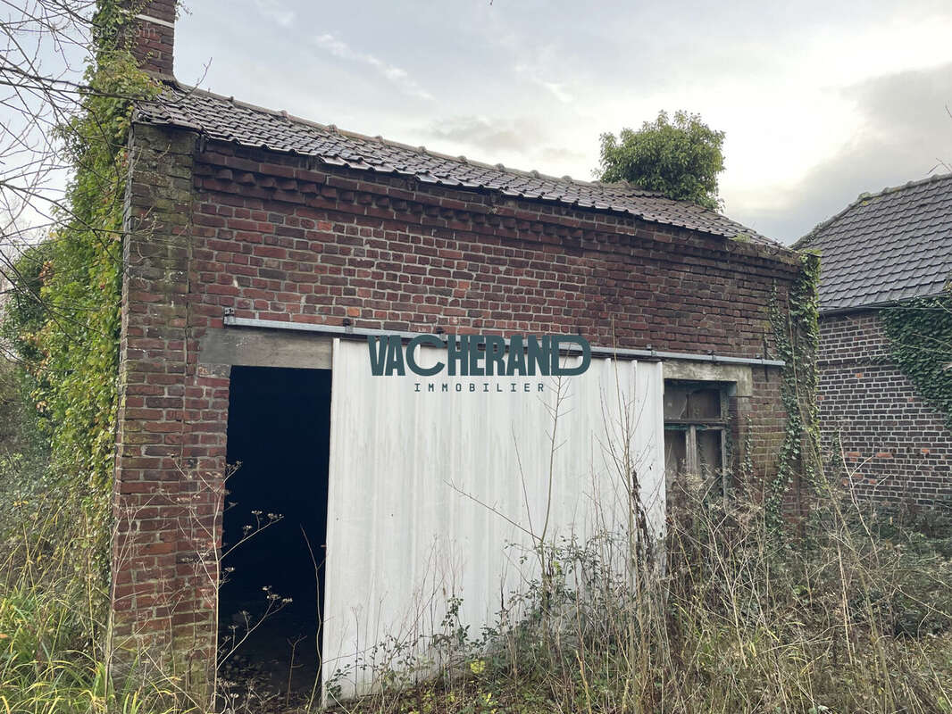 Terrain à ISBERGUES