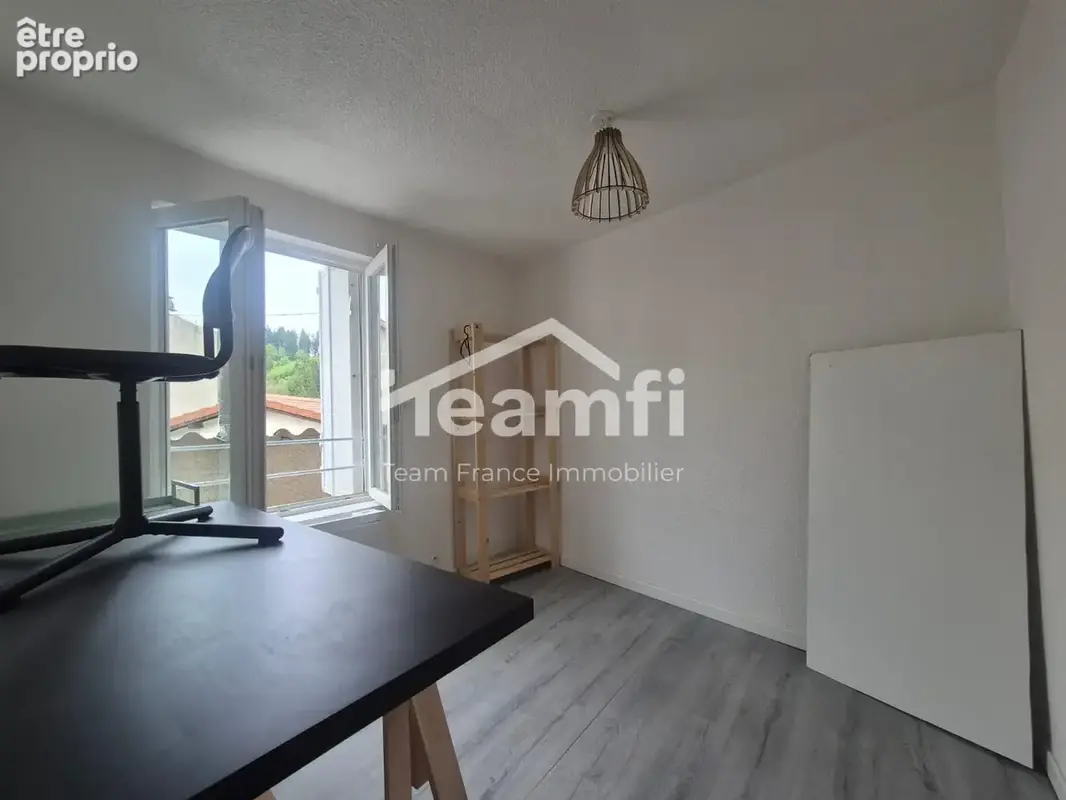 Maison 2 pièces 70 m² à vendre à La Monnerie-Le-Montel (63650) - photo 5