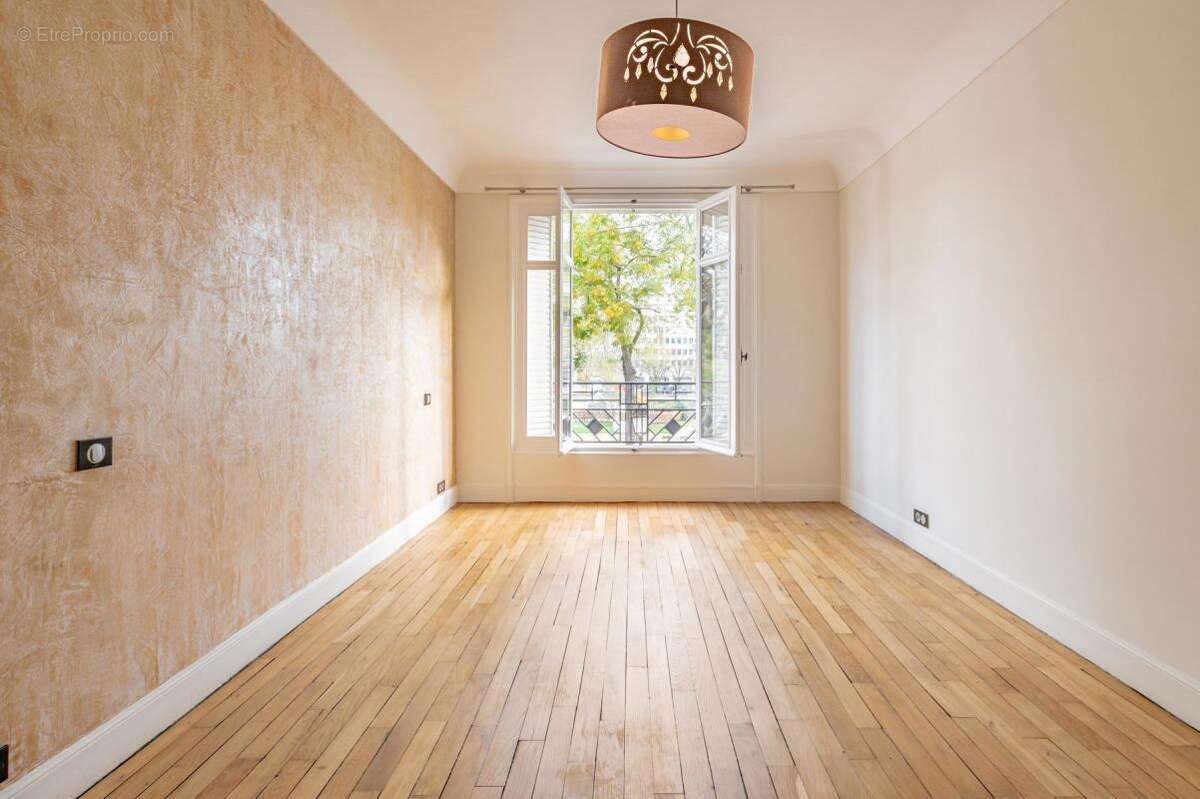 Appartement à PARIS-4E