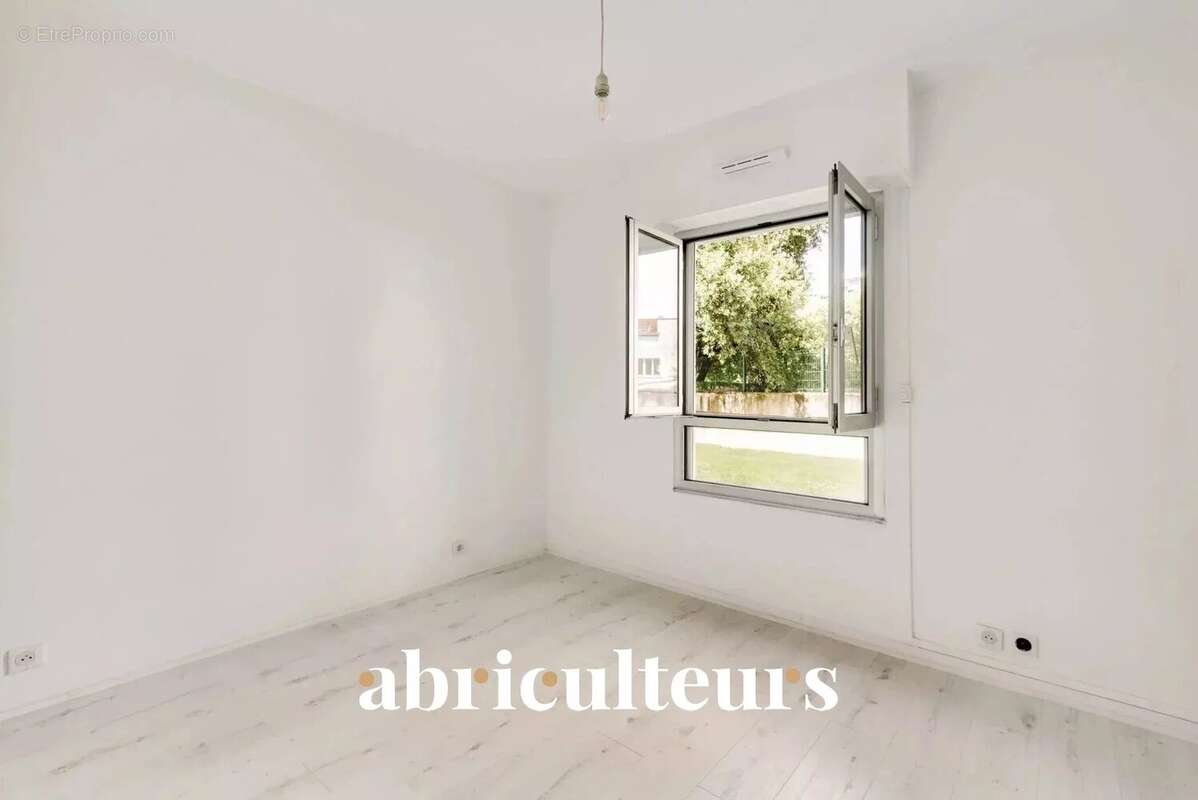 Appartement à ISSY-LES-MOULINEAUX
