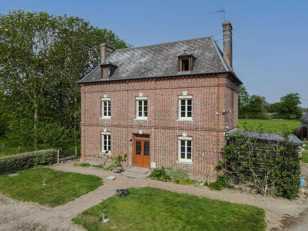 Maison à BERNAY
