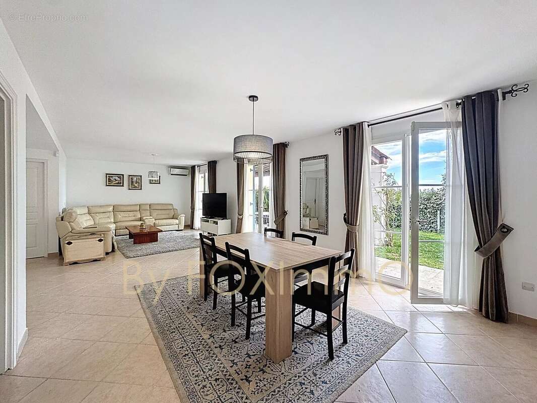 Villa vue mer, cote d azur, piscine, jardin, parking , garage exposition sud - photo 2