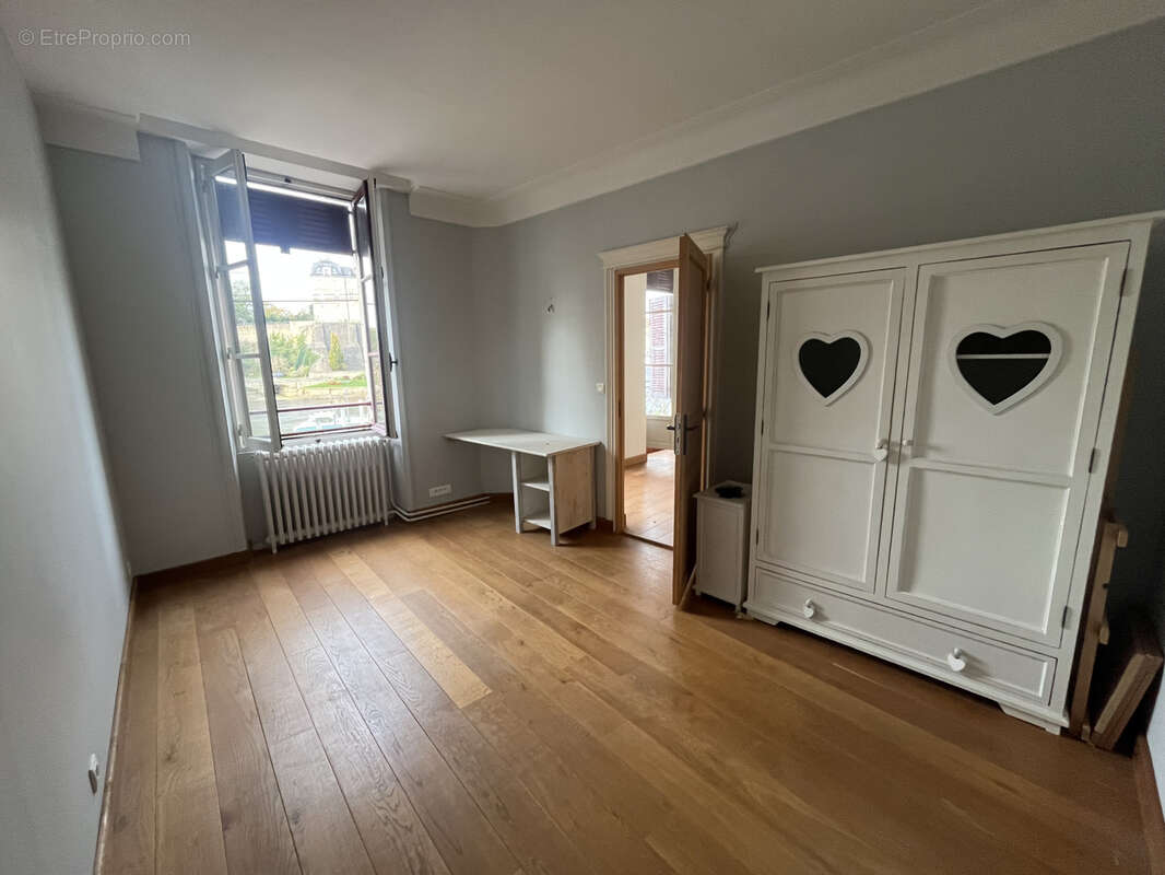 Maison à SABLE-SUR-SARTHE