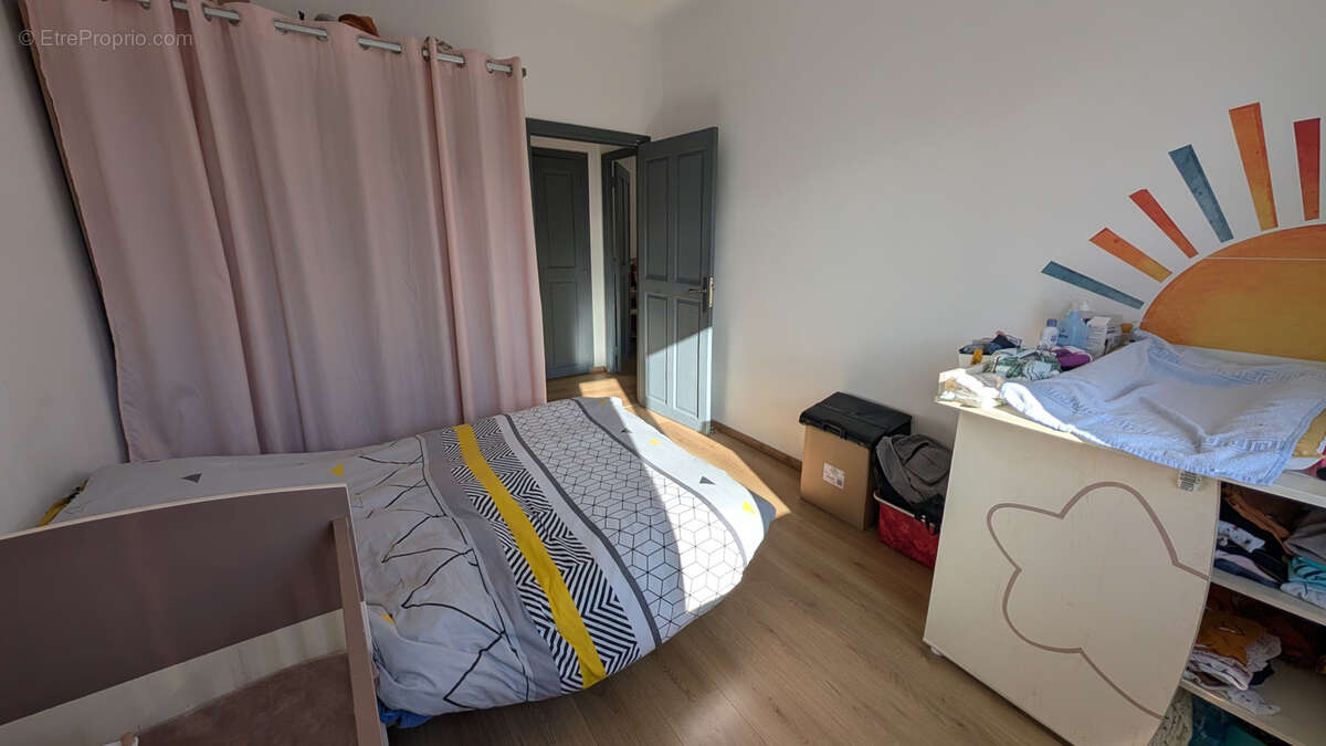 Appartement à GANGES