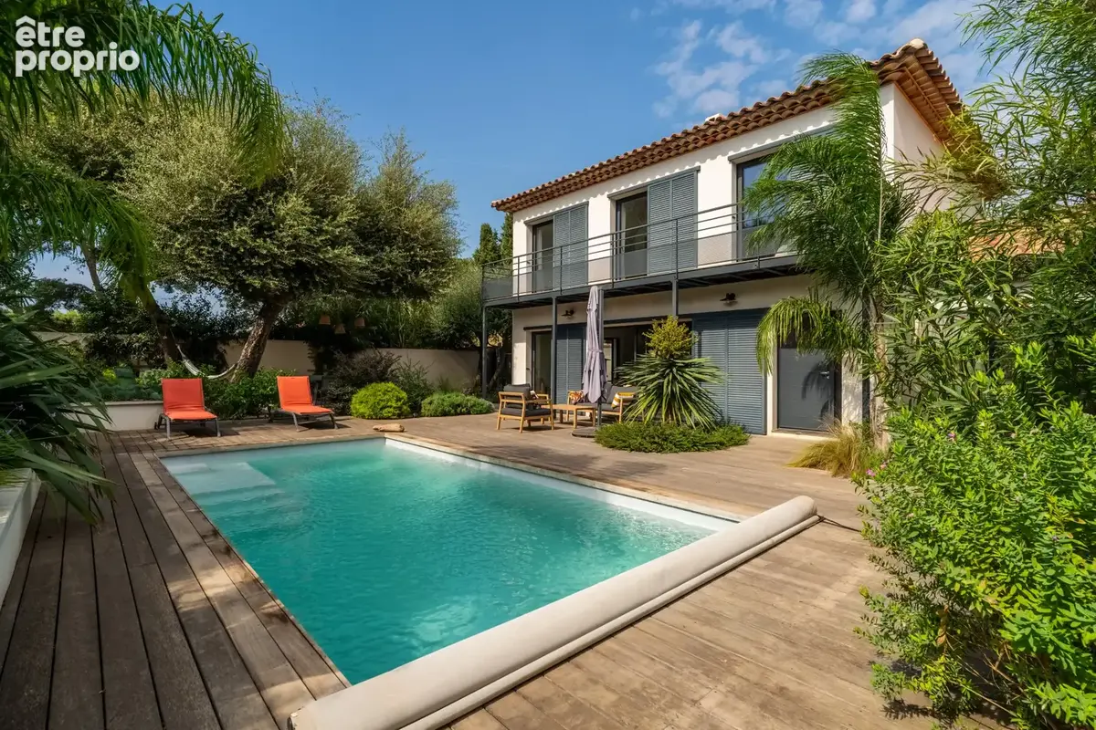 Photo Maison à Six-Fours-Les-Plages au prix de 1 195 000€