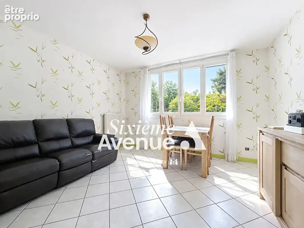 Photo Appartement à Decines-Charpieu au prix de 175 000€