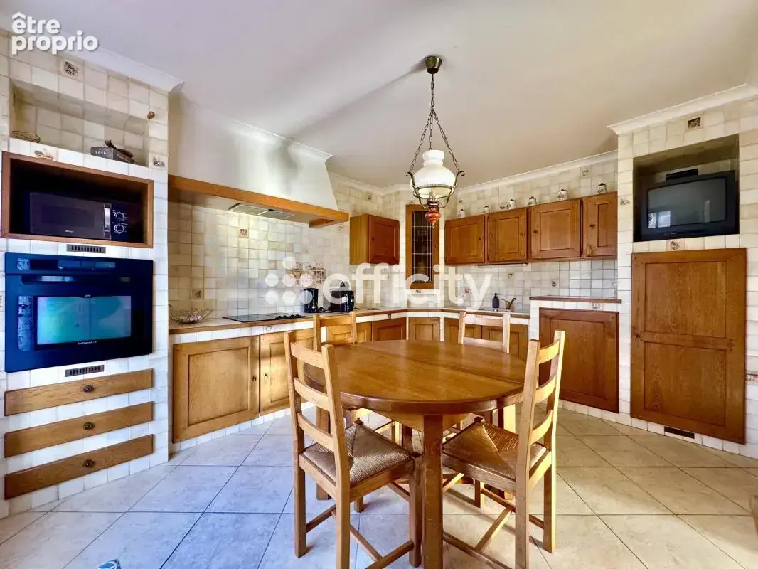 Maison 8 pièces 183 m² à vendre à La Ferte-Gaucher (77320) - photo 10