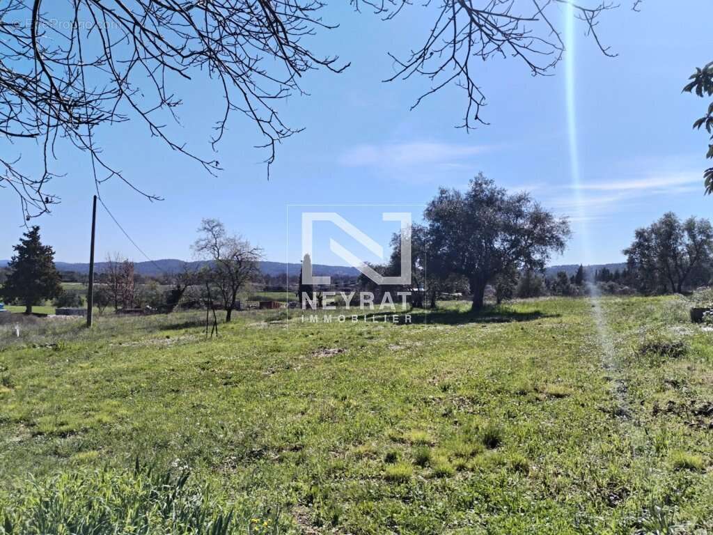 FAYENCE - Maison 150m² - Environnement privilégié - Très beau terrain - photo 3