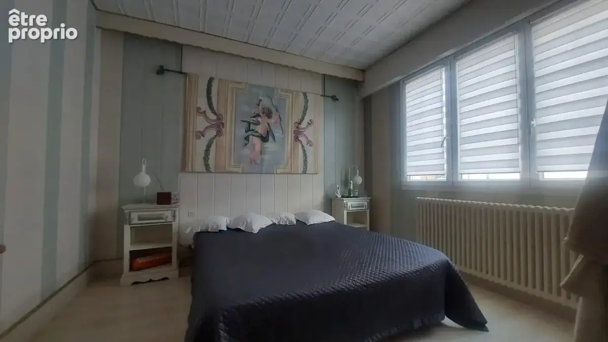 Maison 10 pièces 190 m² à vendre à Nueil-Les-Aubiers (79250) - photo 8