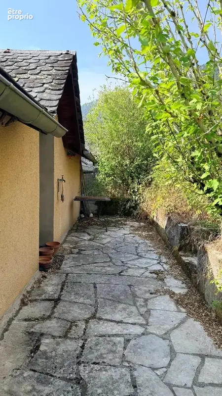 Maison de village avec terrain et garage - photo 7