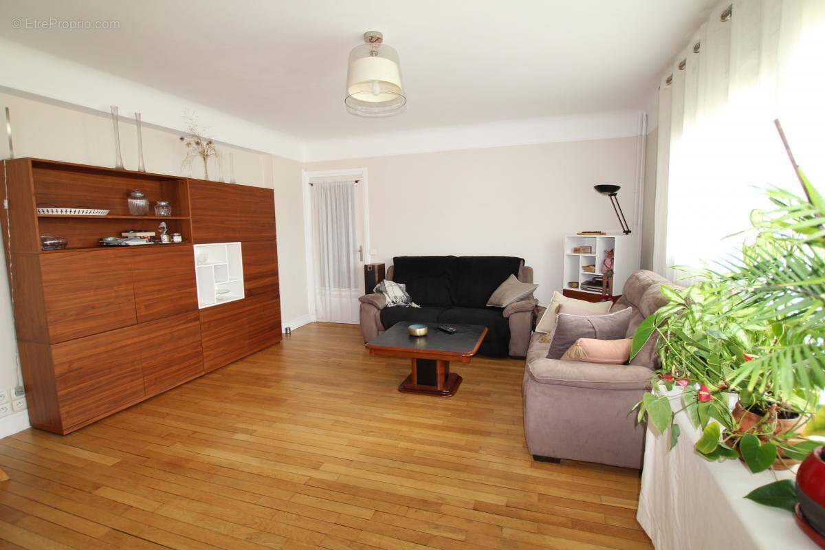 Appartement à SEVRES