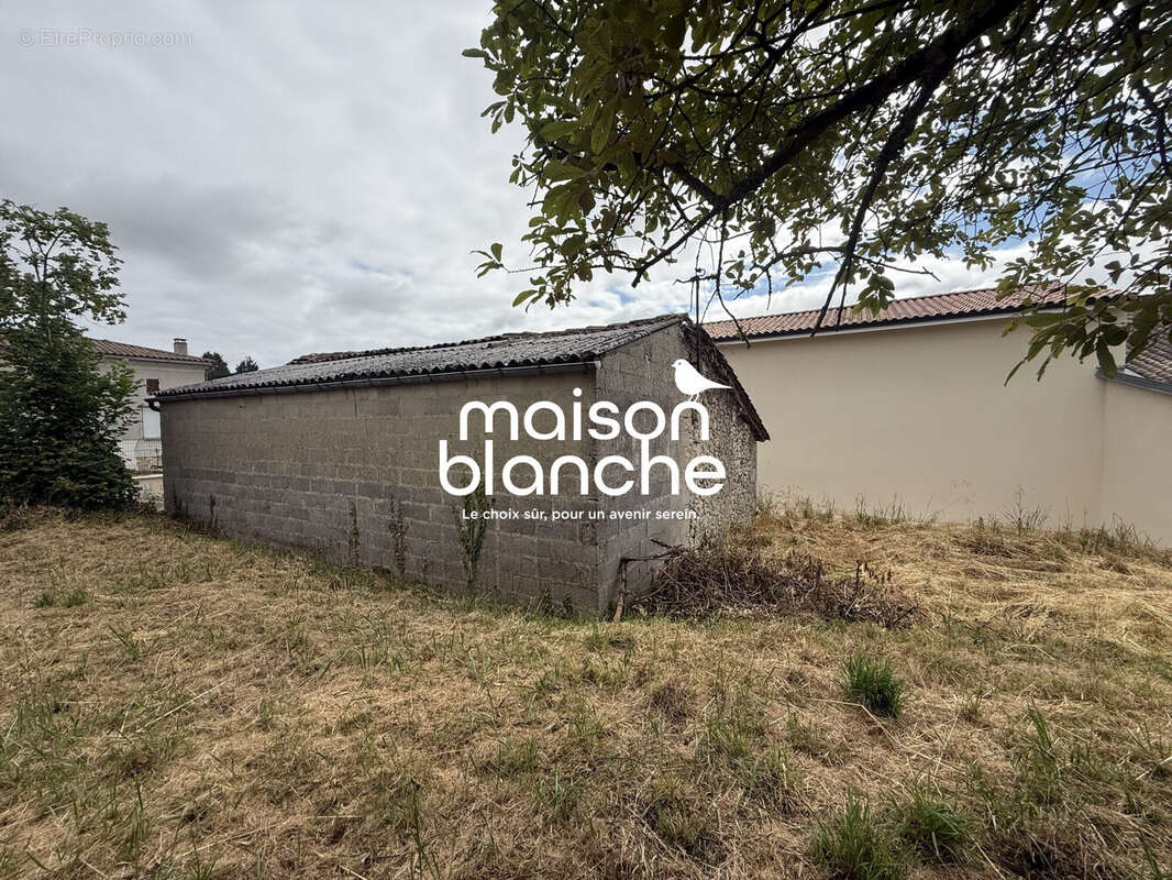 Maison 80 m² à Orignolles  - photo 2
