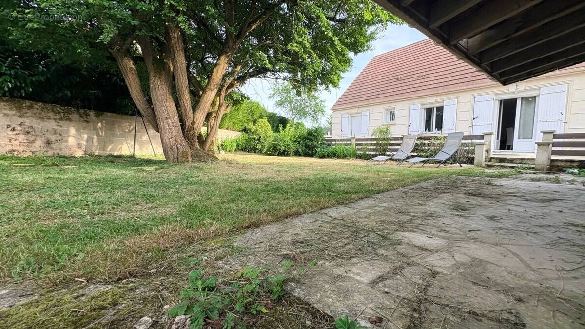 Maison à VERNEUIL-L'ETANG