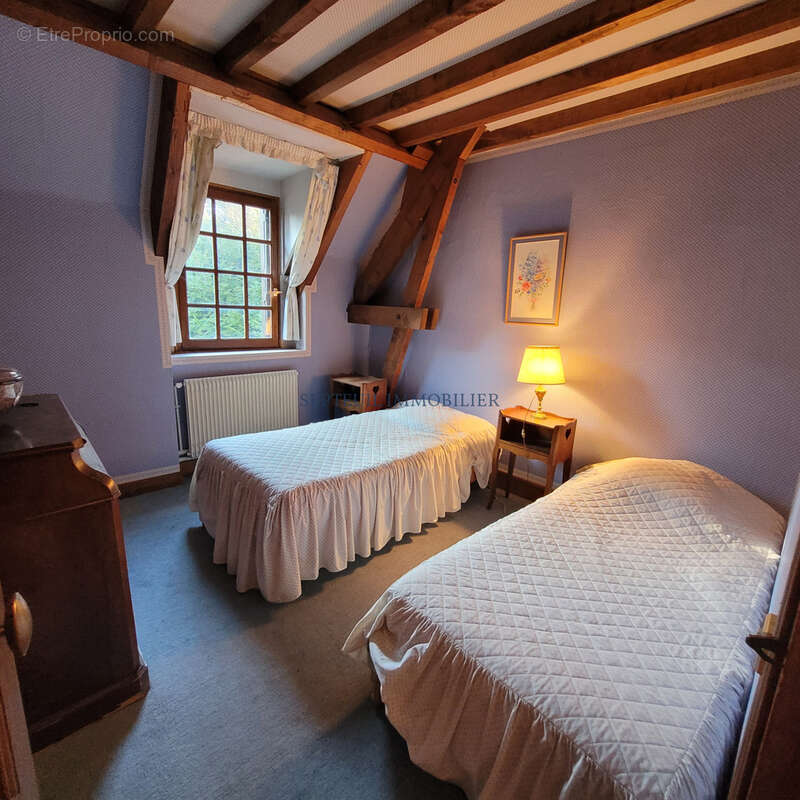 Maison à THOIRY