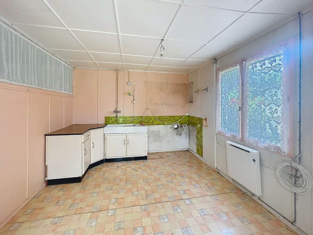 TERRAIN constructible - 731 m2 - photo 7