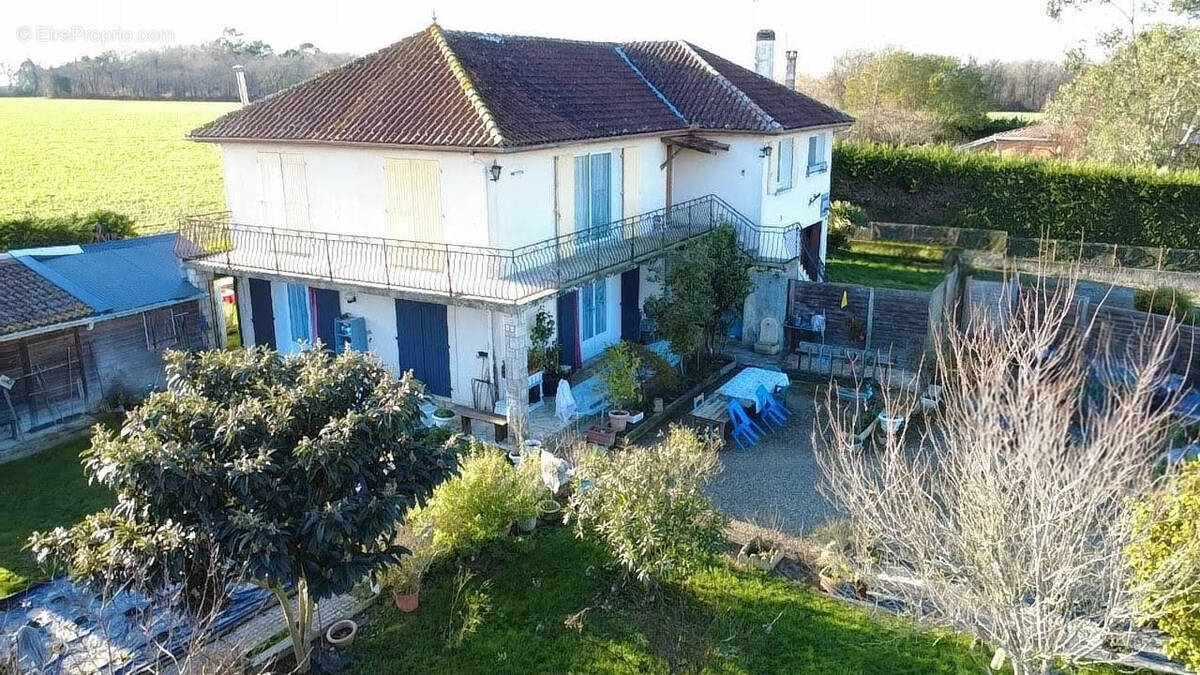 Maison à GRENADE-SUR-L'ADOUR