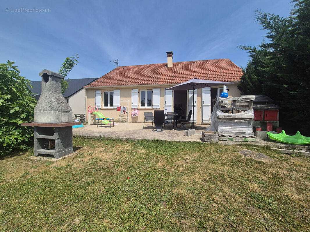 Maison à CORQUILLEROY