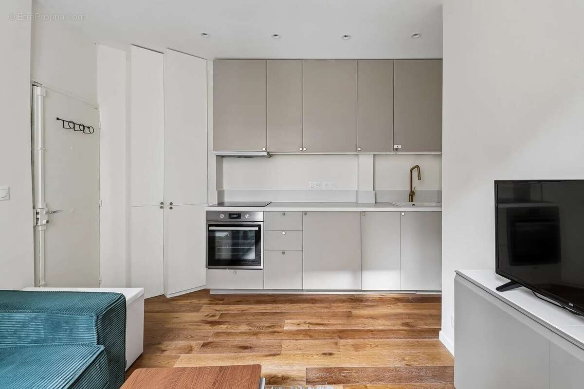 Appartement à PARIS-11E