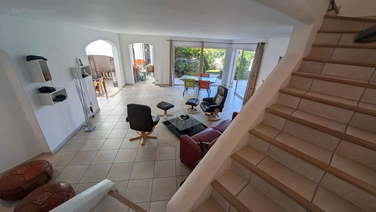 Maison à SIX-FOURS-LES-PLAGES