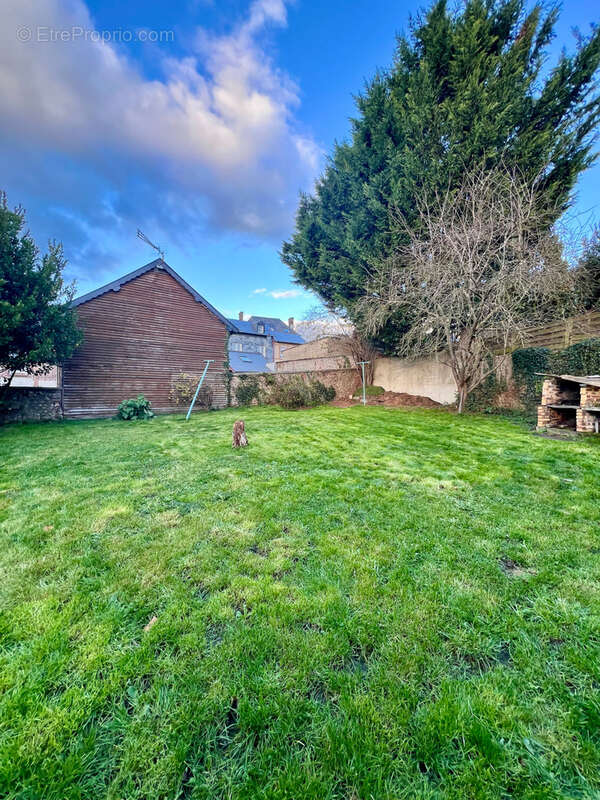 Maison à CORMEILLES