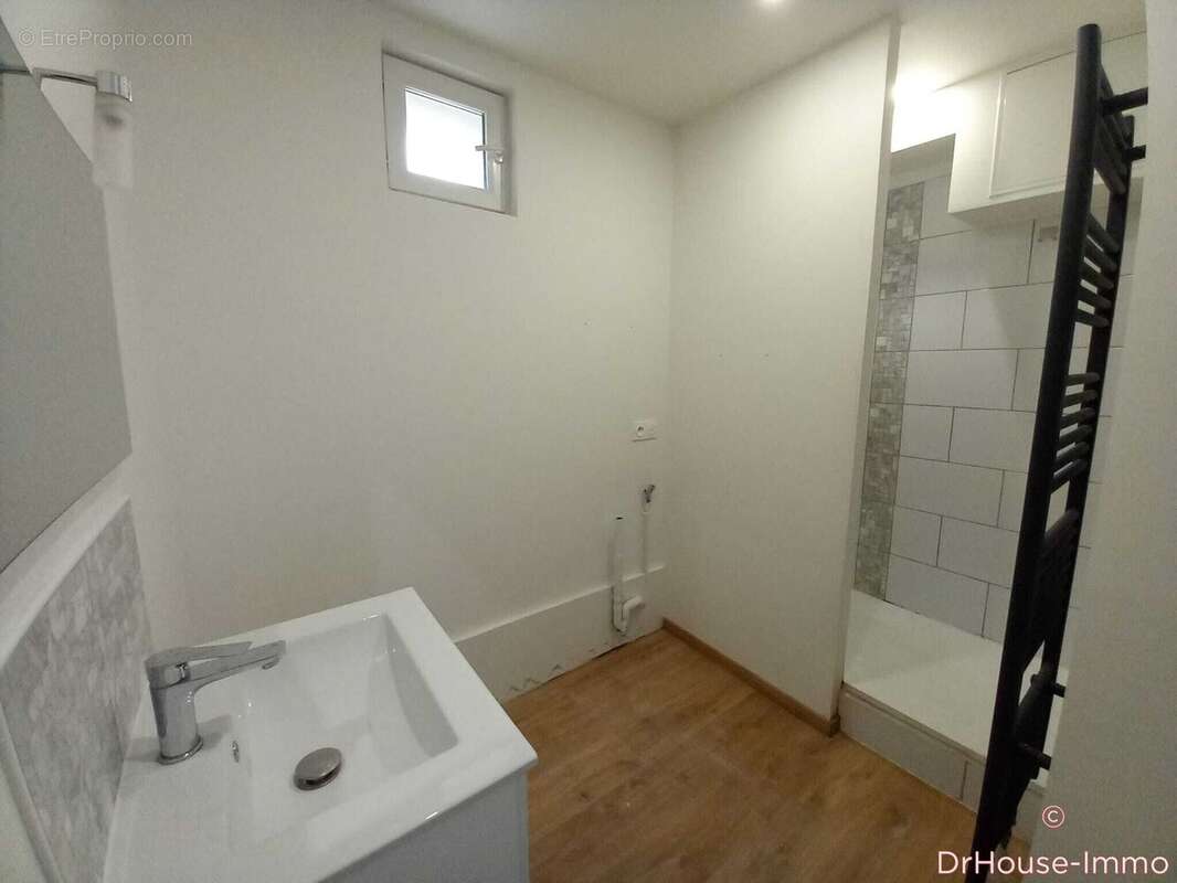 Maison 125 m² à Saint-Pierre-De-Bailleul  - photo 6