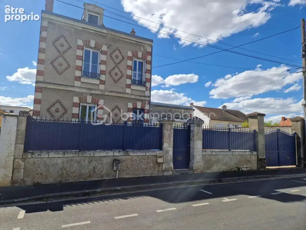 Maison à CHATELLERAULT