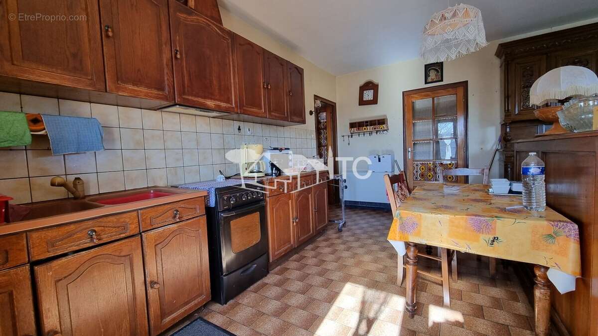 Maison à SAINT-PAUL-LE-JEUNE