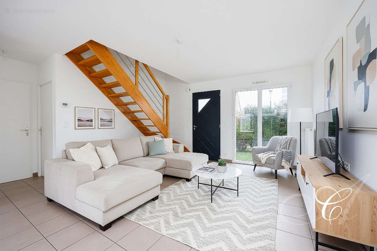 Entrée - Maison à PLEURTUIT