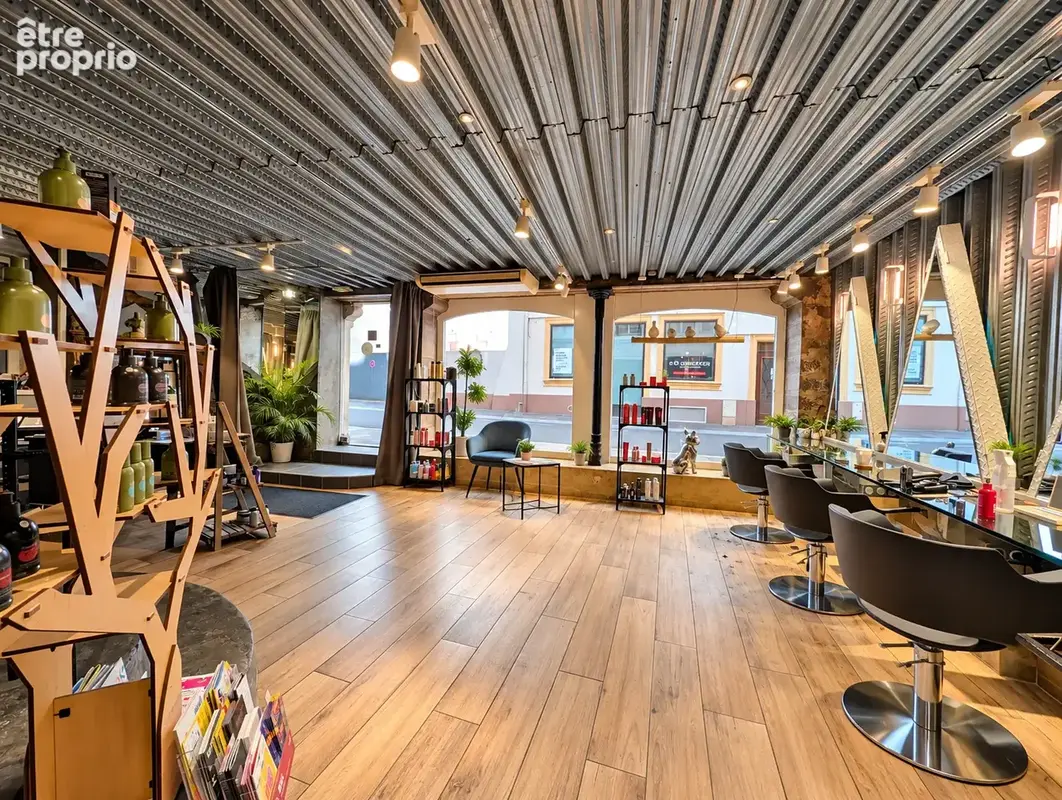 Mulhouse centre   fonds de commerce salon de coiffure   250 k€ de ca   zone piétonne   parking - photo 3