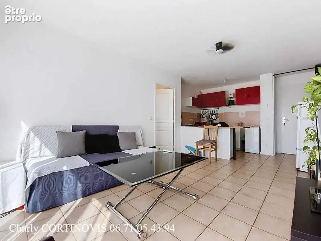 À vendre - T2 de 39 m² avec grande TERRASSE et GARAGE - photo 2