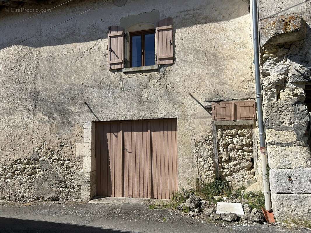 Maison à SAINT-PAUL-LIZONNE