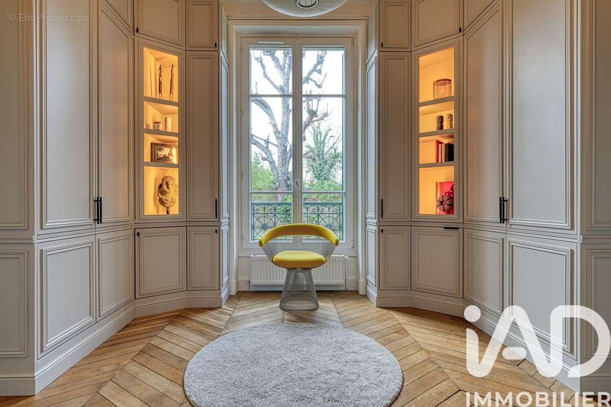 Photo 6 - Maison à LE MESNIL-LE-ROI