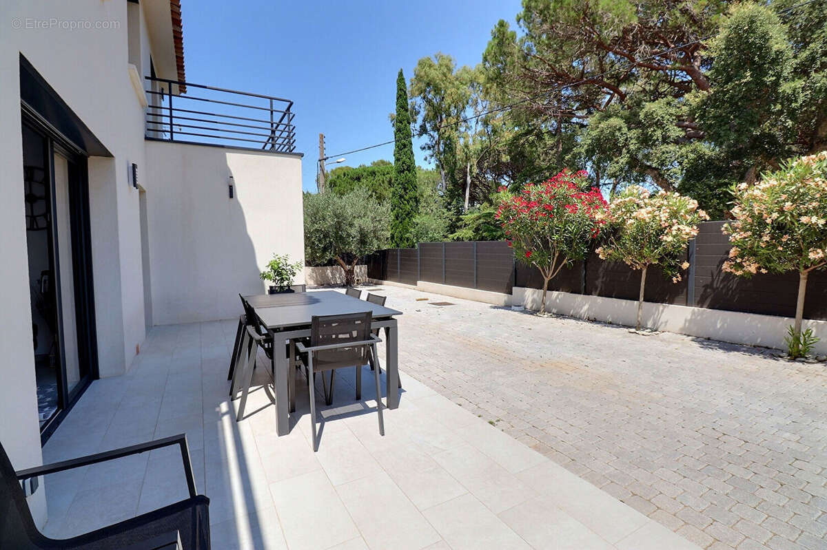 Maison à FREJUS