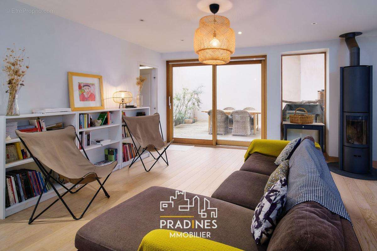 Appartement à MORNANT