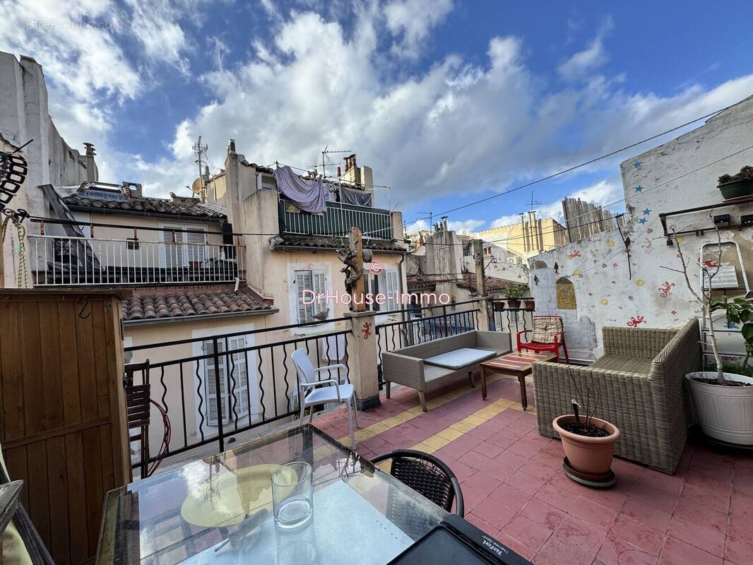 Appartement à MARSEILLE-2E